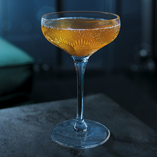 GREY GOOSE La Poire Gingerbread Martini Cocktail